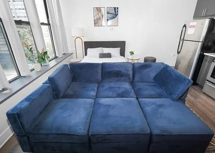 Perfect For Couple South Loop Near Mccormick, Aquarium & Michigan Apartment *