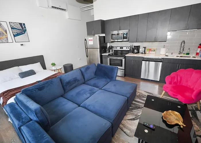 Perfect For Couple South Loop Near Mccormick, Aquarium & Michigan